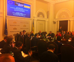 Ukraine: At the National Roundtable on European Integration