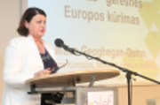 Commissioner delivers keynote address at the 15th World Lithuanian Symposium on Arts and Sciences". Photo © EU, 2011