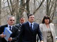 President Barroso, Commissioner Geoghegan-Quinn and Dominique Ristori, Director-General JRC, at the visit to the JRC Institute for the Protection and Security of the Citizen, Ispra