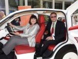 Commissioner and Mr Pietro Perlo of Interactive Fully Electrical Vehicles, Italy