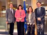 Left to right: Mr. Peter Piot, Commissioner, Ms. Lena Tsipouri and Mr Luc Soete.