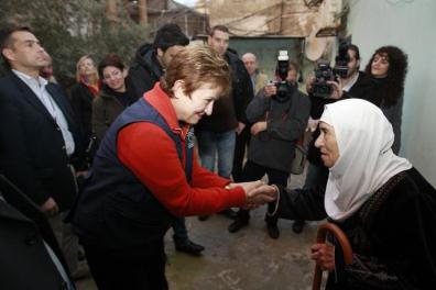 Kristalina Georgieva visits the Palestinian camp of Bourj el-Barajneh  © EU