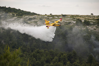 European Union helps fight forest fires in Greece