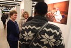 Kristalina Georgieva visits a WFP exhibition © EU
