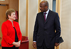 Commissioner Georgieva speaks with Oumar Tatam Ly, Malian Prime Minister before the EEAS meeting in the Sahel. Mali hosts the Presidency of the international coordination platform for the Sahel, which was established on 5 November 2013