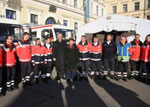 Commissioner Georgieva with members of civil protection units © EU