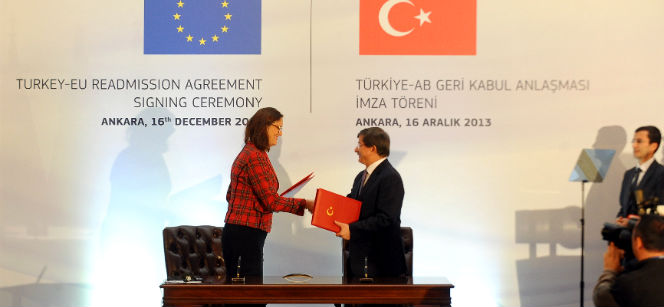 Commissioner Cecilia Malmström and Turkish Foreign Minister Ahmet Davutoğlu at the ceremony in Ankara. 