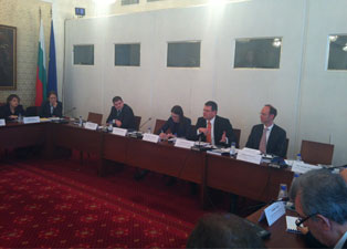 Podpredseda Šefčovič na návšteve v bulharskom parlamente