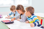 Children of the school bench (c) Adobe stock