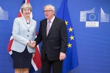 UK Prime Minister Theresa May with Commission President Jean-Claude Juncker