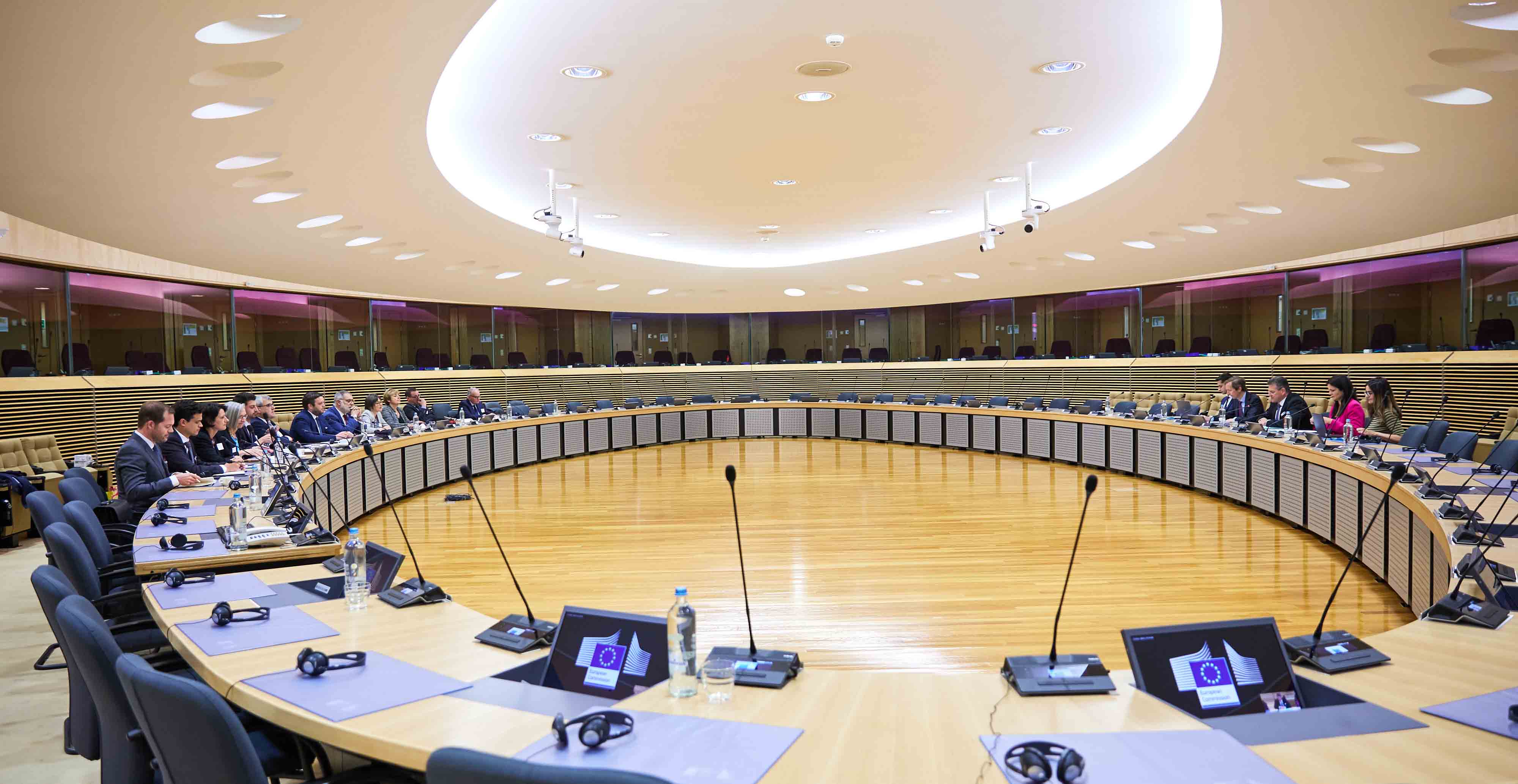 General view of a meeting held at the European Commission