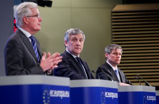 02/02/11 - Joint press conference by Antonio Tajani, Michel Barnier and Dacian Ciolos on the communication on commodity markets and raw materials