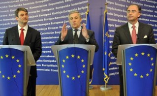 15/03/11 - Press conference by Antonio Tajani on the SME finance forum