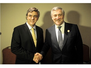 25/01/13 - Pablo Longueira, Chilean Minister for Economy, on the left, and Antonio Tajani © European Union