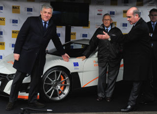 28/02/13 - Tajani presents "Volar-e", the most powerful electric car race, at the Circuit de Catalunya, Barcelona © European Union