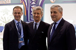 11/04/13 - Tajani at Salone del Mobile © FEREDLEGNO ARREDO