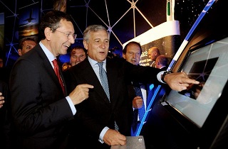 30/08/13 - Vice President Tajani and Rome's Major Ignazio Marino inaugurate the European Space Expo © EUROPEAN COMMISSION