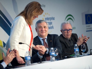 03/04/14 - Visit by Antonio Tajani, Vice-President of the EC to Spain: Susana Diaz, on the left, President of the Regional Government of Andalusia, and Antonio Tajani, 2nd on right © European Union