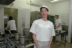 Éva Gyulai, 33 años, encontró trabajo en el Titbit, un restaurante de ambiente familiar en Szekszárd, Hungría.