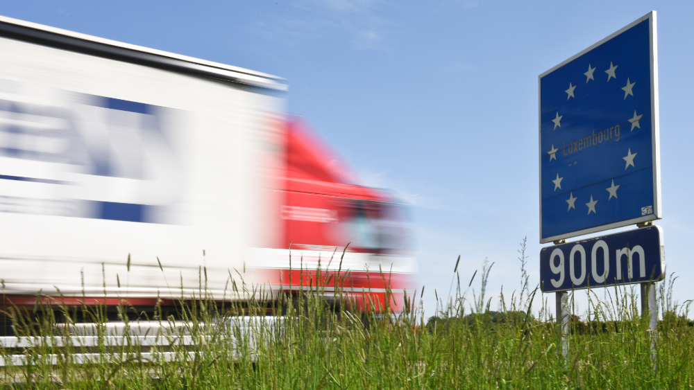 EU border and lorry