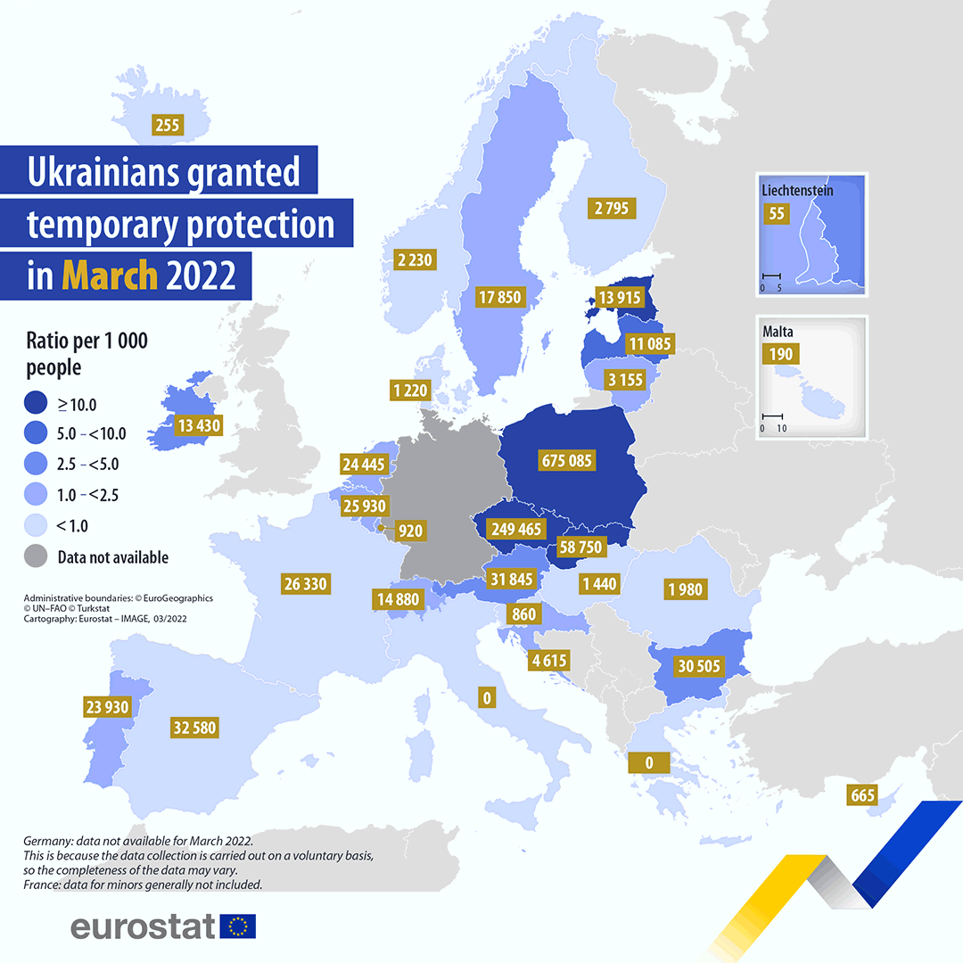 GIF χαρτών: Στους Ουκρανούς χορηγήθηκε προσωρινή προστασία στην ΕΕ από τον Μάρτιο του 2022 έως τον Φεβρουάριο του 2023, σε απόλυτες τιμές και σε αναλογία ανά 1000 πληθυσμού