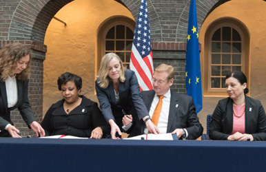 Loretta Lynch, Attorney General of the United States, on the left, Ard van der Steur, Dutch Minister for Security and Justice, in the centre, and Věra Jourová, on the right