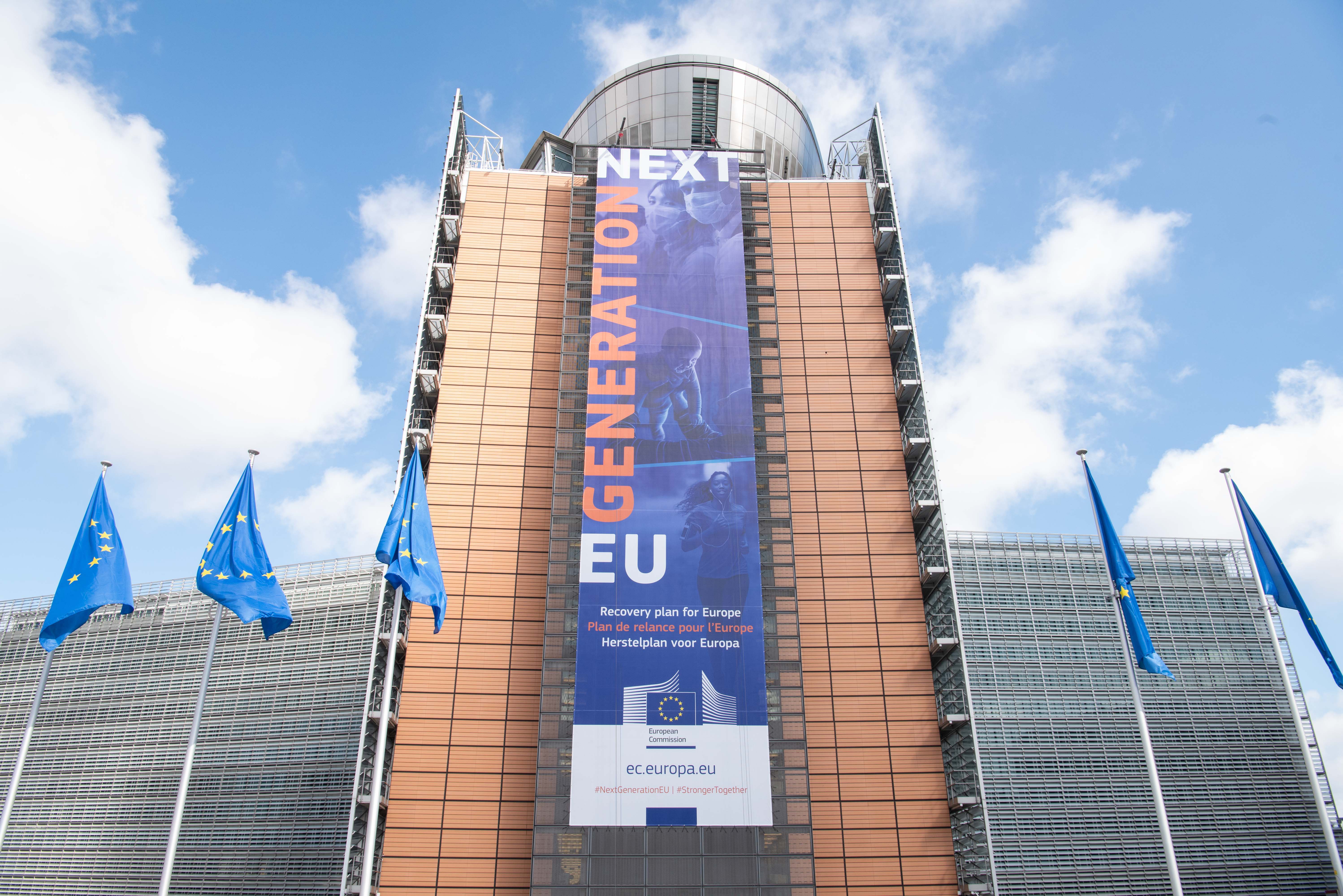 Banner on the Berlaymont about the proposed recovery instrument, Next Generation EU