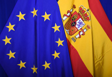 European Union flag and Spanish flag, © European Union
