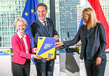 Ursula von der Leyen, President, Mark Rutte, Dutch Prime Minister, Sigrid Kaag, Dutch Deputy Prime Minister and Minister for Finance (from left to right), ©European Union