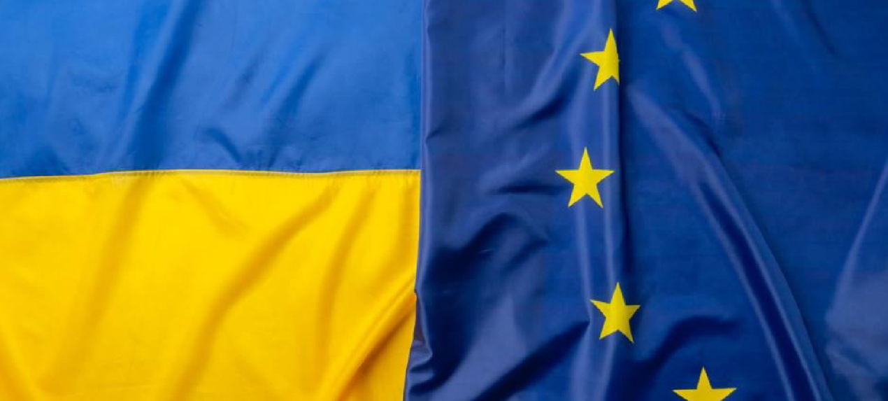 Two flags: EU and Ukrainian
