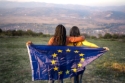 Nuoret ja EU-lippu