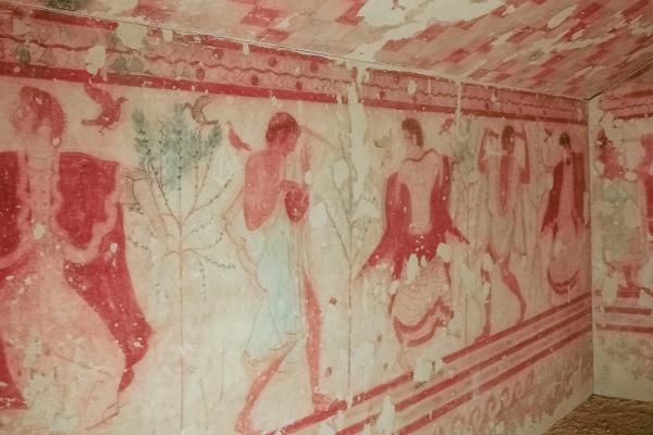 Scenes painted in underground tombs in Tarquinia show women and men dancing together as equals. © s74, Shutterstock.com