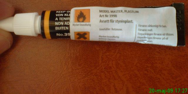 Pegamento para material plástico – Modelo maestro, Plastlim 