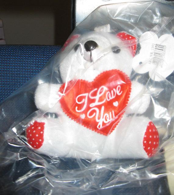 Photo of recalled product: Key ring with soft toy (bear) with heart "I Love You"