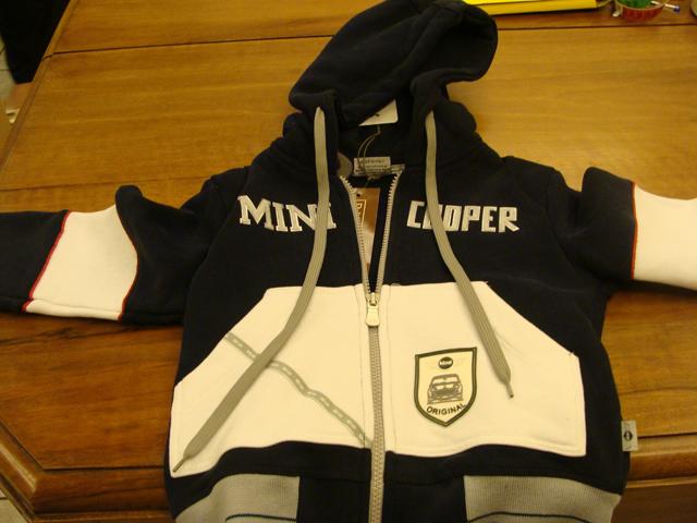 Photo of recalled product: Children’s sweatshirt