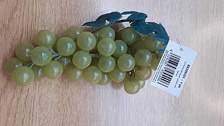 Photo of recalled product: Green grapes with leaves