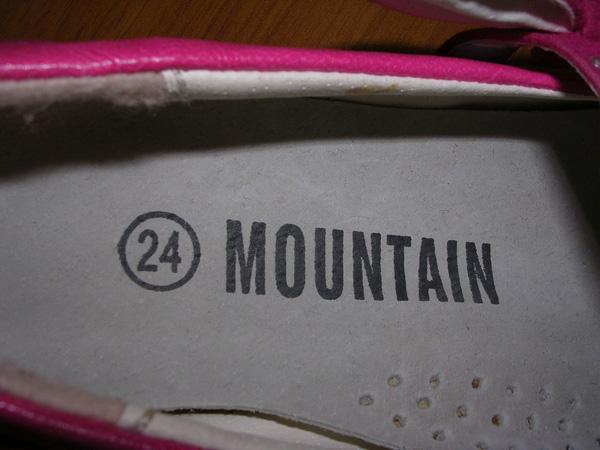 Girls' shoes