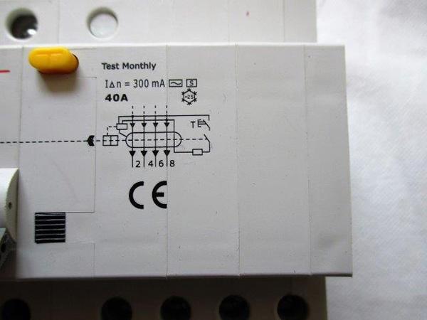 Residual-current circuit-breaker
