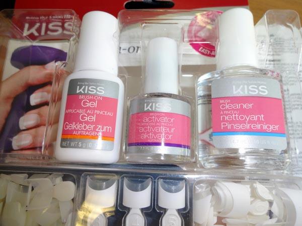 Artificial nails kit