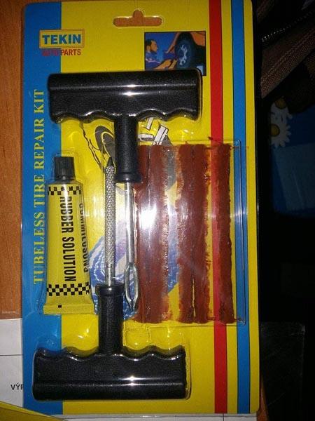TUBELESS TIRE REPAIR KIT